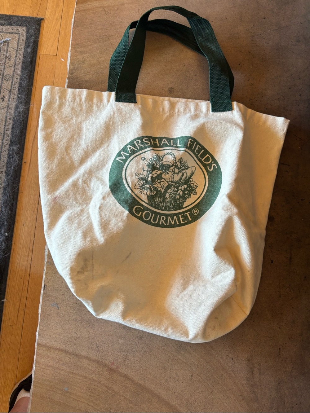 Marshall Field's vintage collec Gourmet Canvas Tote Bag in Cream with Green Logo